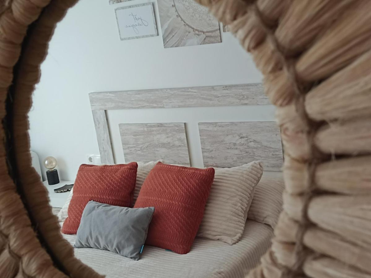 Deltafamily ¡ Barbacoa,Piscina, Wifi Chromecast !! Lägenhet Els Muntells Exteriör bild